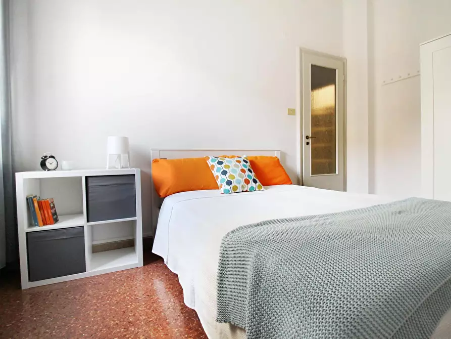 Immagine 1 di Camera in affitto  in Viale del Risorgimento3 a Bologna