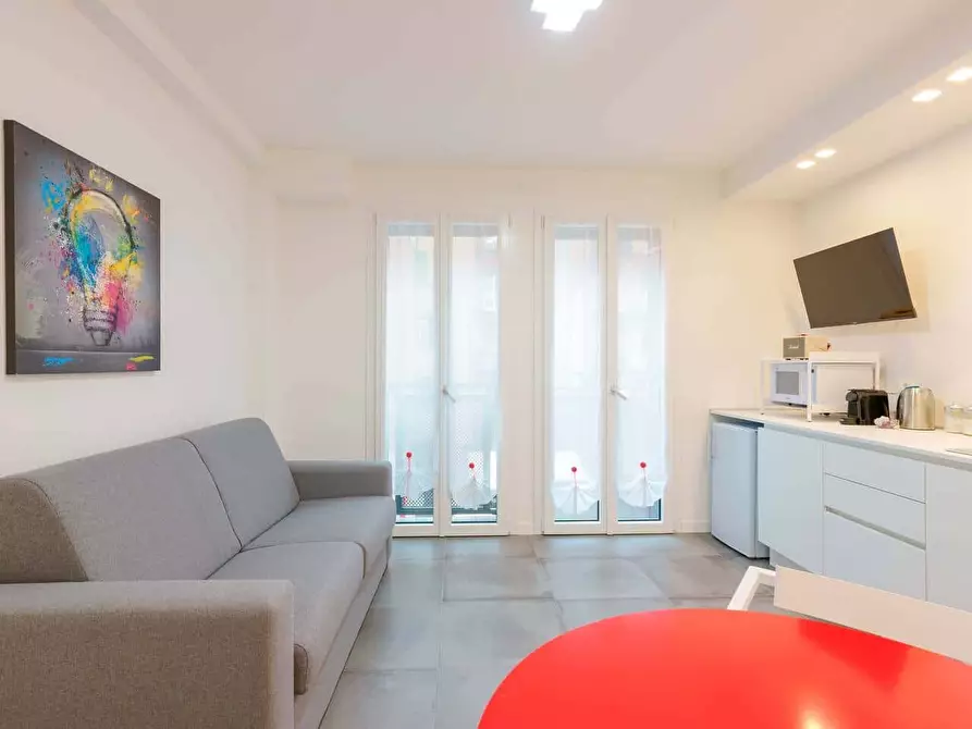 Immagine 10 di Appartamento in affitto  in Via Mascarella86 a Bologna