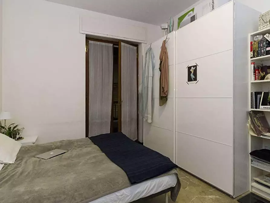 Immagine 4 di Camera in affitto  in Via Perugino a Milano