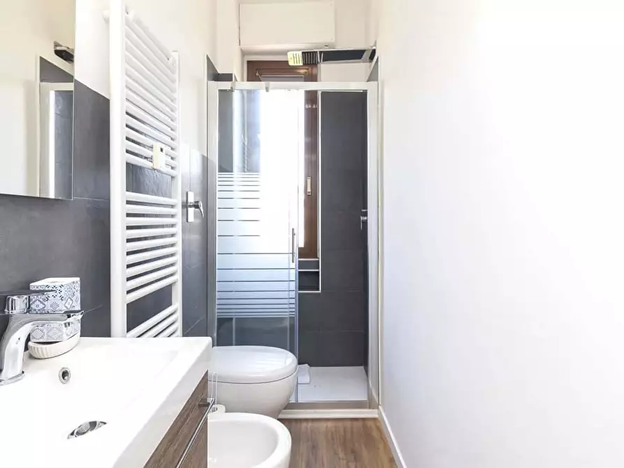 Immagine 13 di Appartamento in affitto  in Via Broni21 a Milano