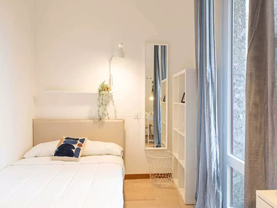 Immagine 2 di Camera in affitto  in Via Salvatore Barzilai9 a Milano