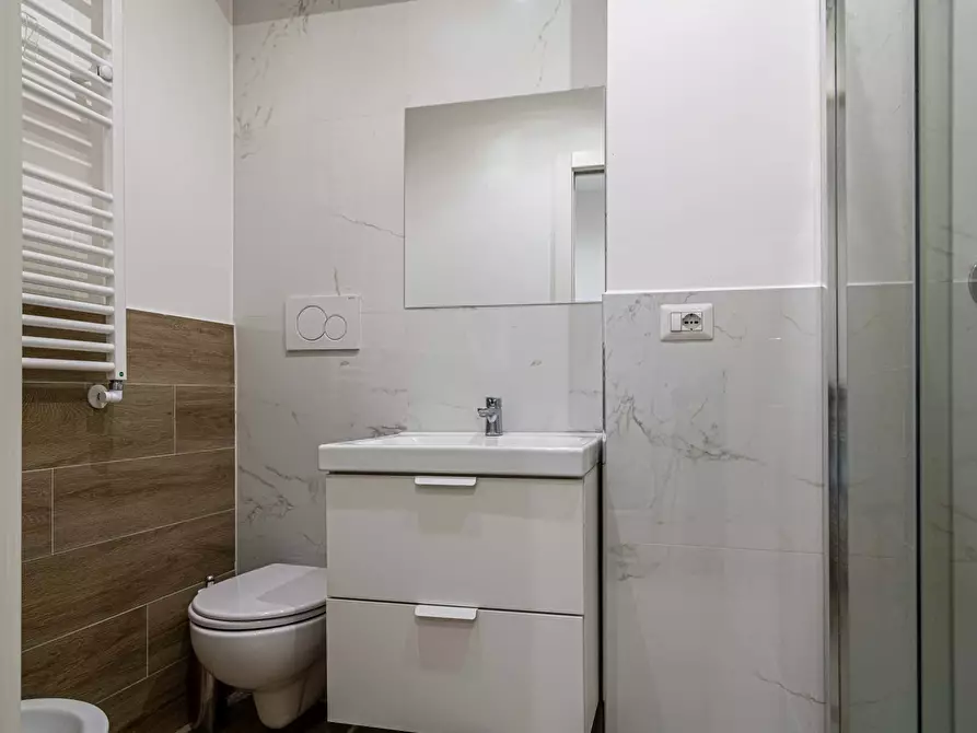 Immagine 5 di Appartamento in affitto  in Via Plinio22 a Roma