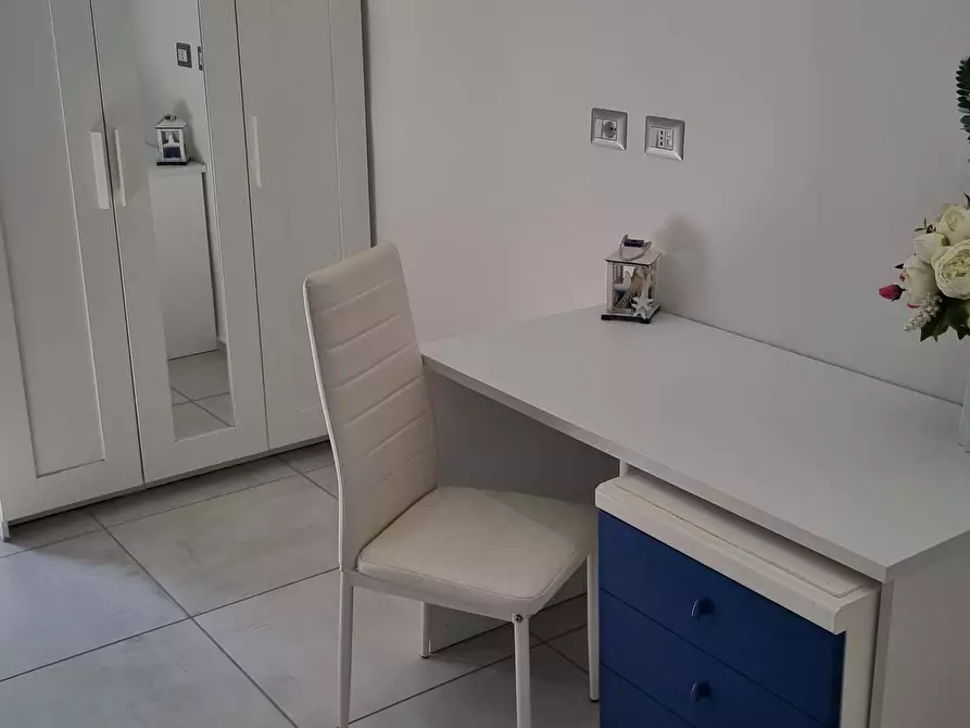 Immagine 23 di Camera in affitto  in Via dei Tribunali268 a Napoli