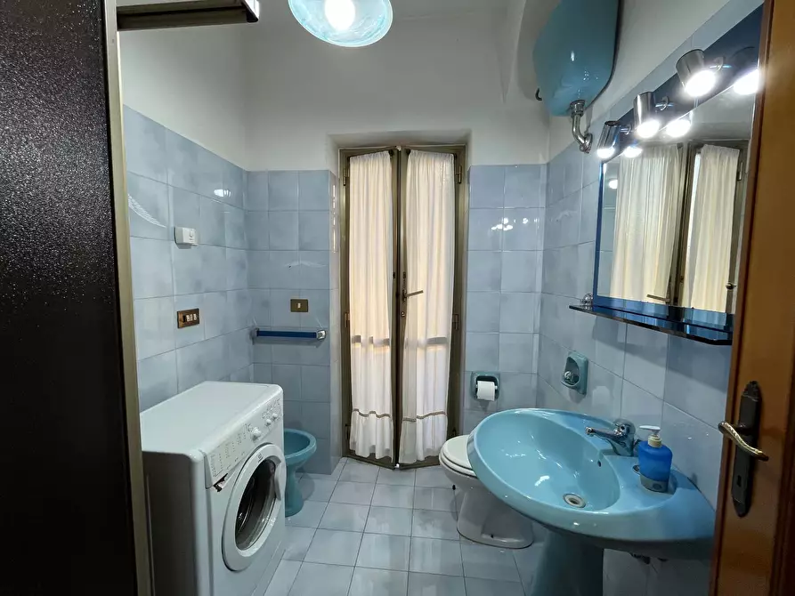 Immagine 10 di Camera in affitto  in Via Tullio Ascarelli99 a Roma