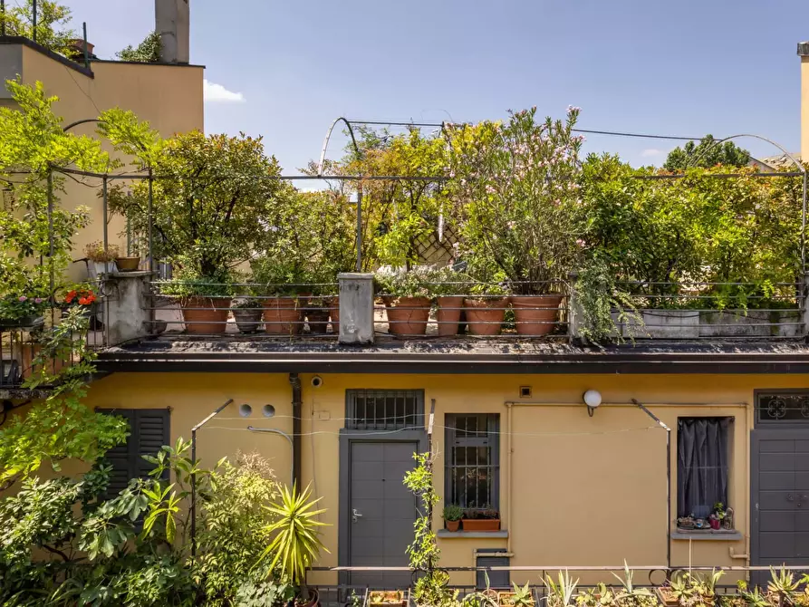 Immagine 39 di Appartamento in affitto  in Via Bramante1 a Milano