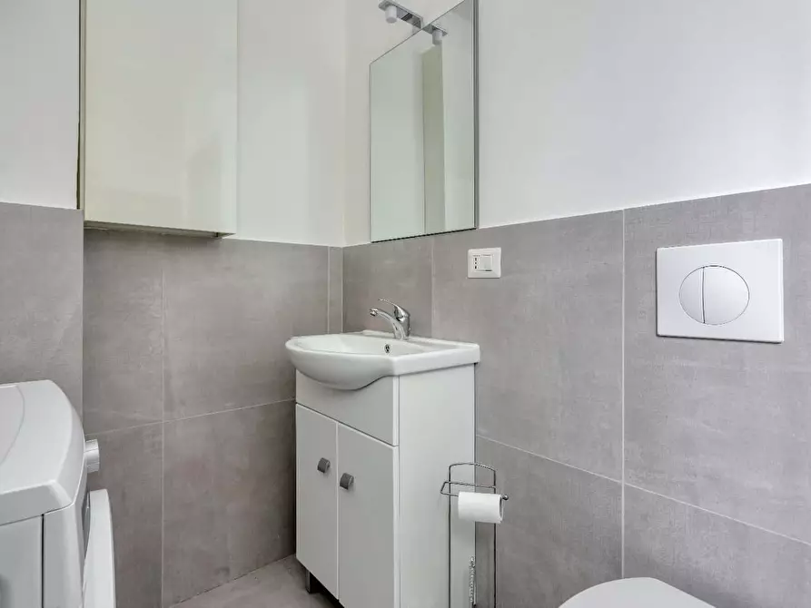 Immagine 23 di Appartamento in affitto  in Via Giovanni Battista Cassinis1 a Milano