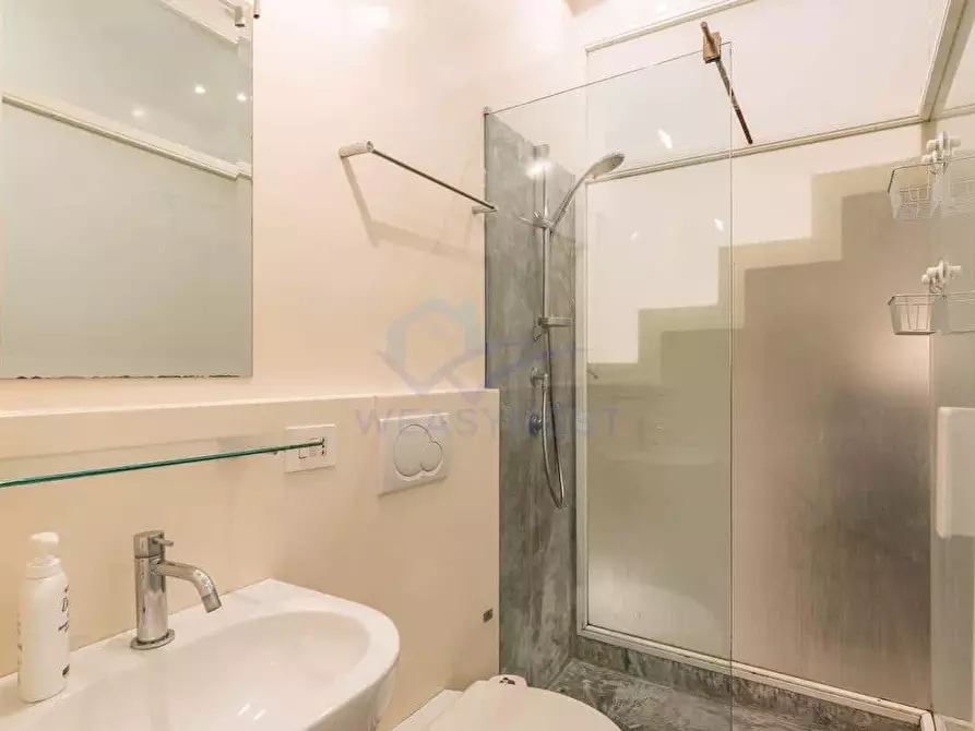 Immagine 14 di Appartamento in affitto  in Via Di Ponte Sisto72 a Roma