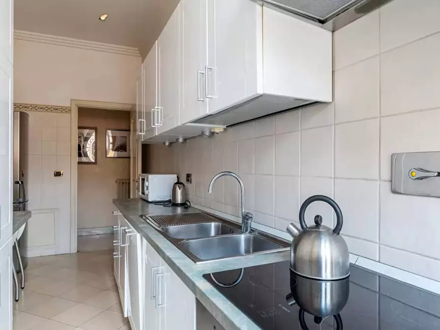 Immagine 13 di Appartamento in affitto  in Piazza del Porto di Ripetta1 a Roma