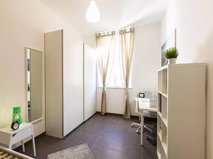 Immagine 4 di Camera in affitto  in Via Gardone5 a Milano