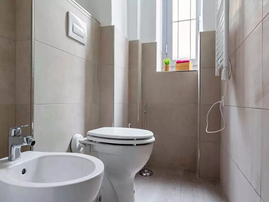 Immagine 12 di Camera in affitto  in Via Verona8 a Milano