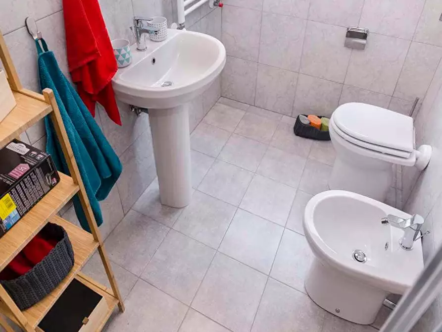 Immagine 41 di Camera in affitto  in Viale Giovanni Vicini20 a Bologna