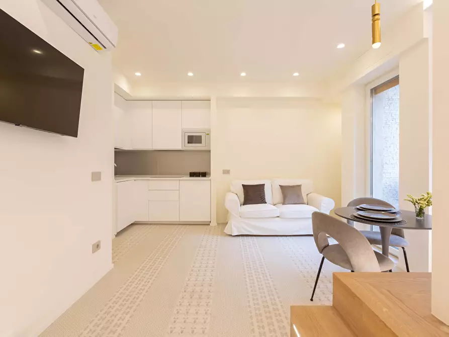 Immagine 3 di Appartamento in affitto  in Via Giovanni da Procida7 a Milano