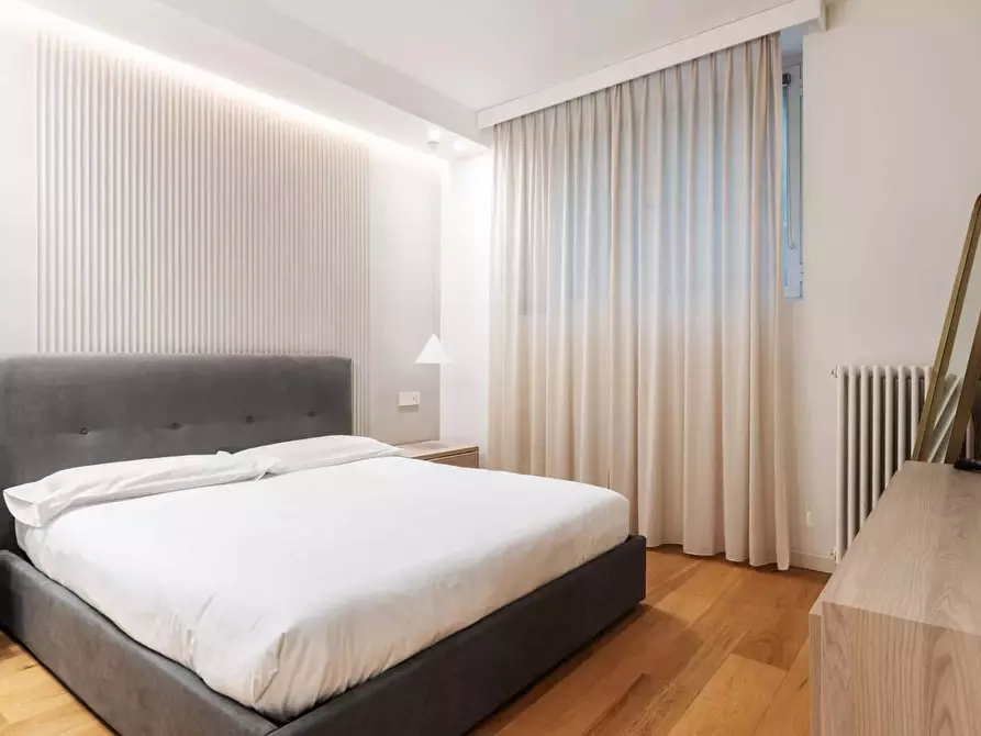 Immagine 9 di Appartamento in affitto  in Via della Moscova40 a Milano