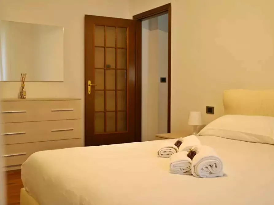 Immagine 1 di Appartamento in affitto  in Via Giulio e Corrado Venini86 a Milano