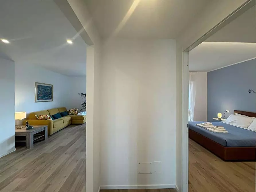 Immagine 1 di Appartamento in affitto  in Via Giuseppe Ravizza42 a Roma