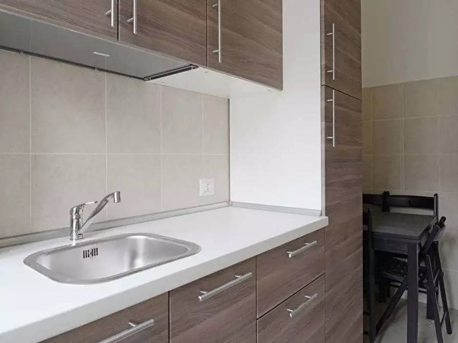 Immagine 14 di Camera in affitto  in Via Vincenzo Giordano Orsini18 a Milano