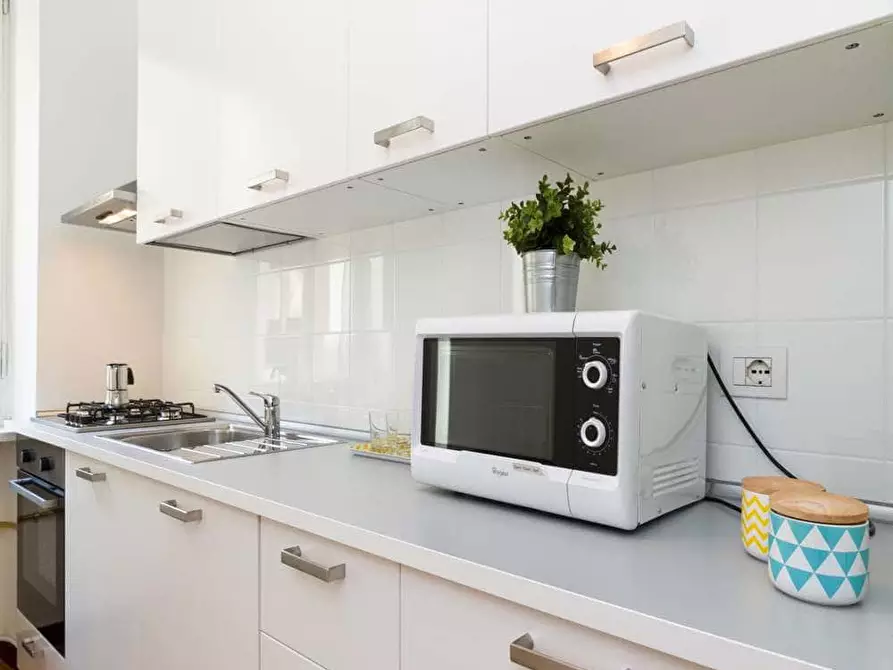 Immagine 27 di Camera in affitto  in Via Larga26 a Milano