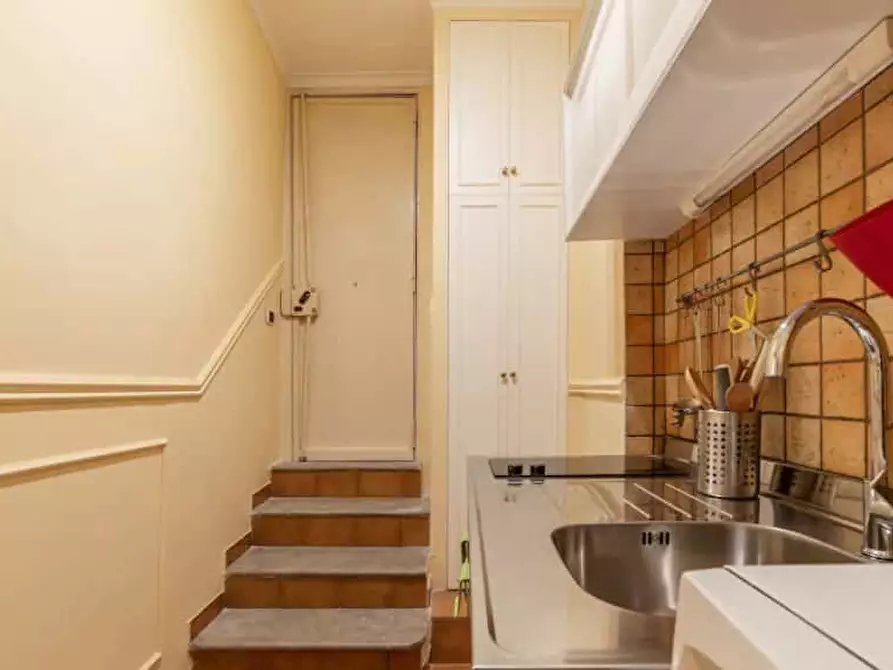 Immagine 10 di Appartamento in affitto  in Vicolo dei Soldati35 a Roma