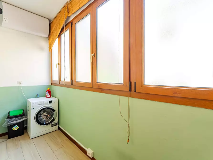 Immagine 33 di Appartamento in affitto  in Viale Filippo Turati97 a Lecco