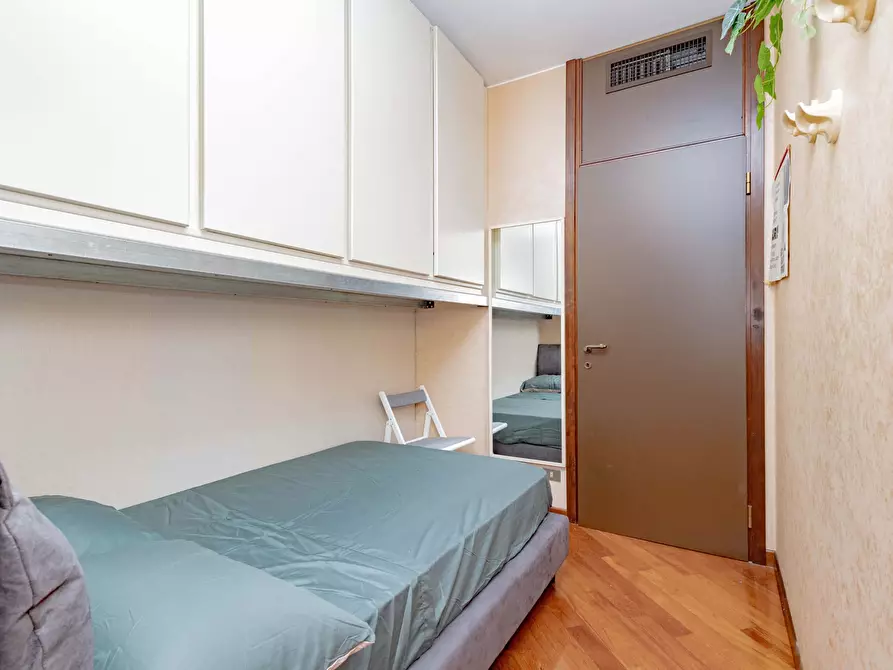 Immagine 3 di Camera in affitto  in Via Francesco Caracciolo77 a Milano