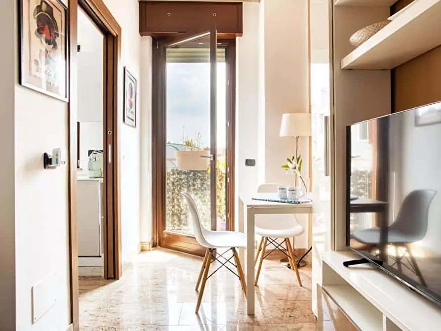 Immagine 21 di Appartamento in affitto  in Via Volvinio37 a Milano