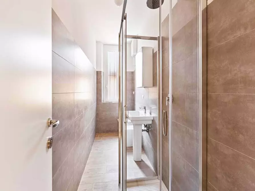 Immagine 8 di Camera in affitto  in Via Pantigliate6 a Milano