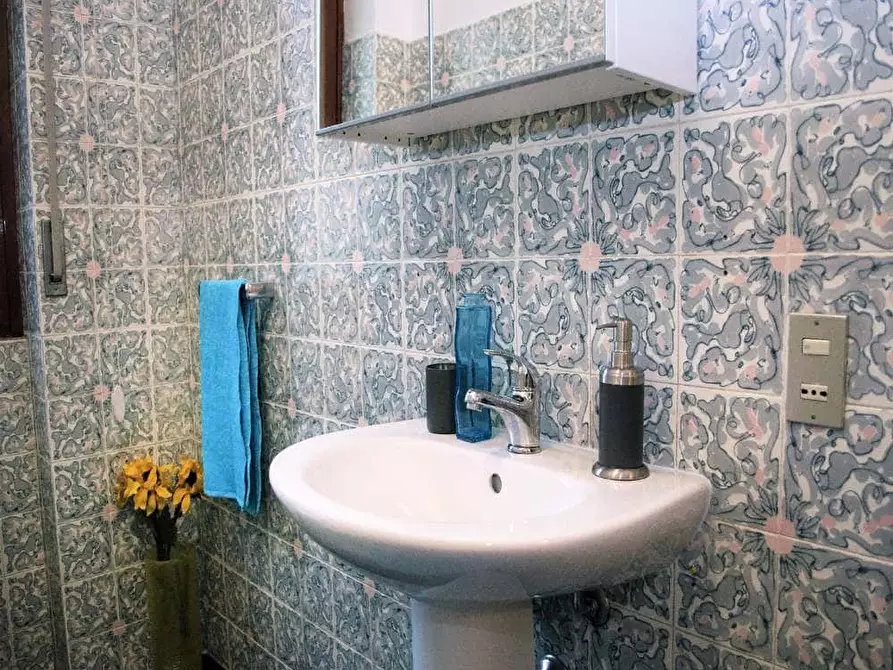 Immagine 34 di Camera in affitto  in Via Andrea Costa11 a Milano