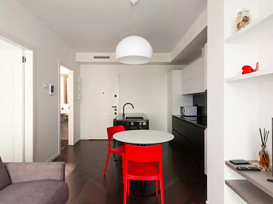 Immagine 2 di Appartamento in affitto  in Via Medici5 a Milano