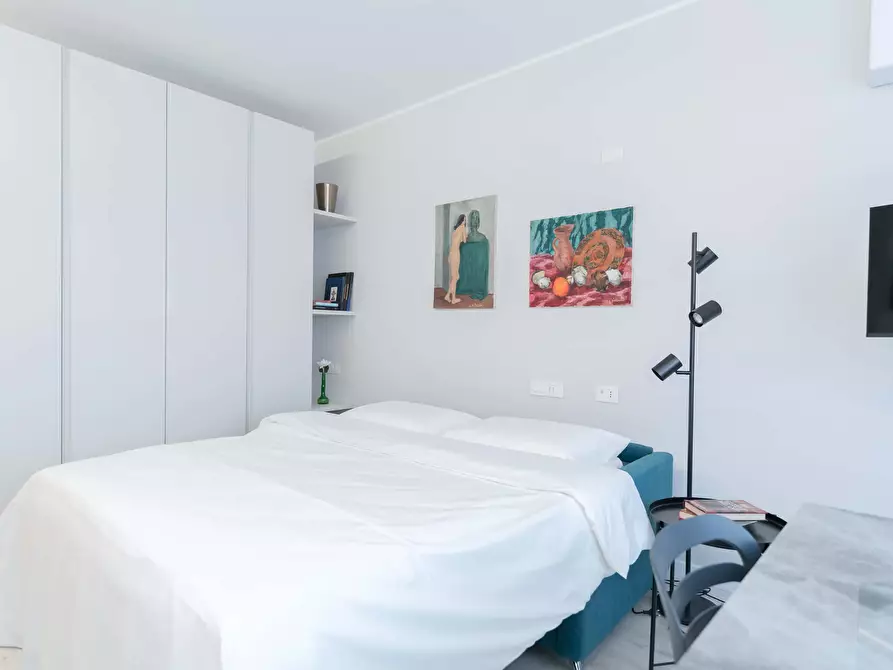 Immagine 5 di Appartamento in affitto  in Via Alfredo Comandini4 a Milano