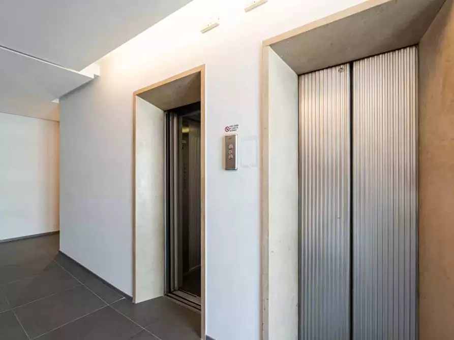 Immagine 46 di Appartamento in affitto  in Via Ippolito Rosellini2 a Milano