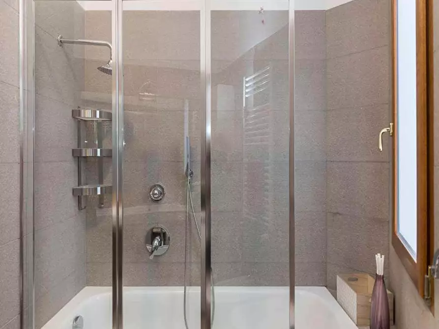 Immagine 42 di Camera in affitto  in Via Polesine33 a Milano