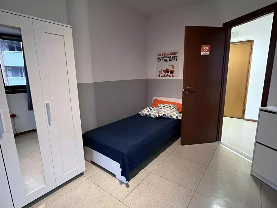 Immagine 2 di Camera in affitto  in Via del Brennero136 a Trento