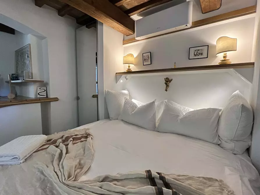 Immagine 42 di Appartamento in affitto  in Piazza della Pescaia a Cortona