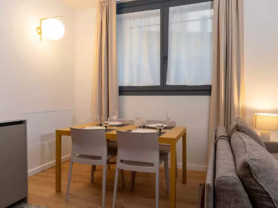 Immagine 6 di Appartamento in affitto  in Via Melzo28 a Milano