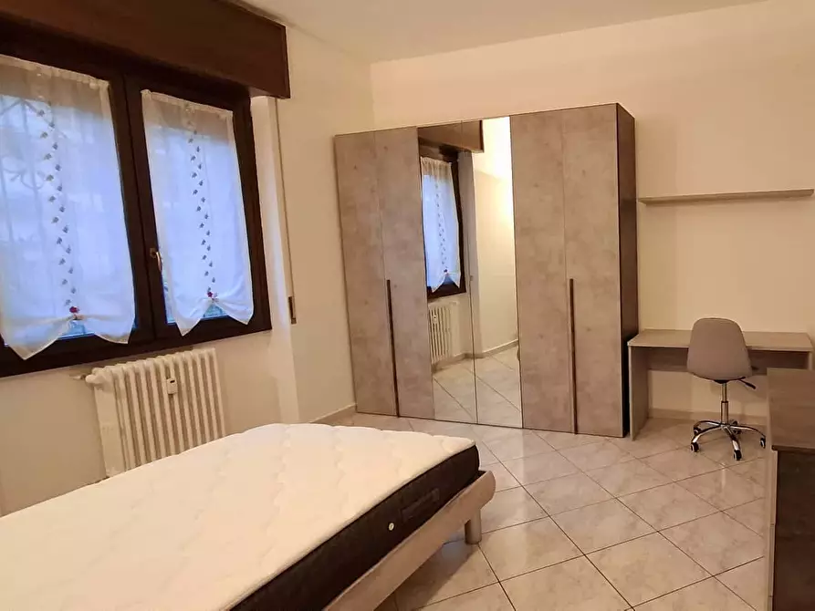 Immagine 1 di Camera in affitto  in Via S. Denis140 a Sesto San Giovanni