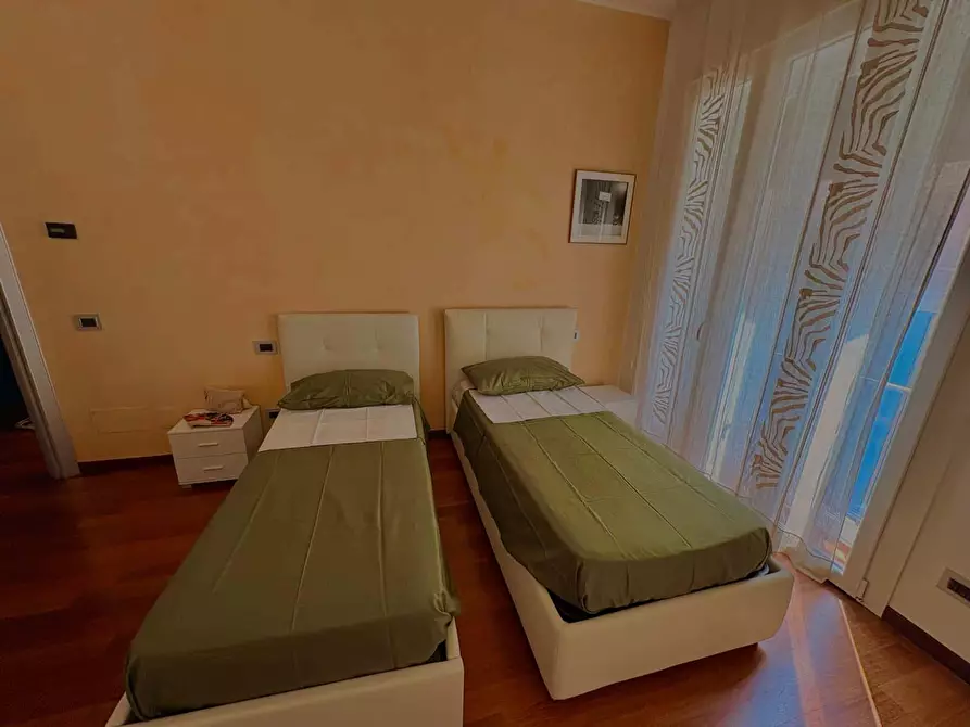 Immagine 2 di Camera in affitto  in Via Giosuè Carducci21 a Milano