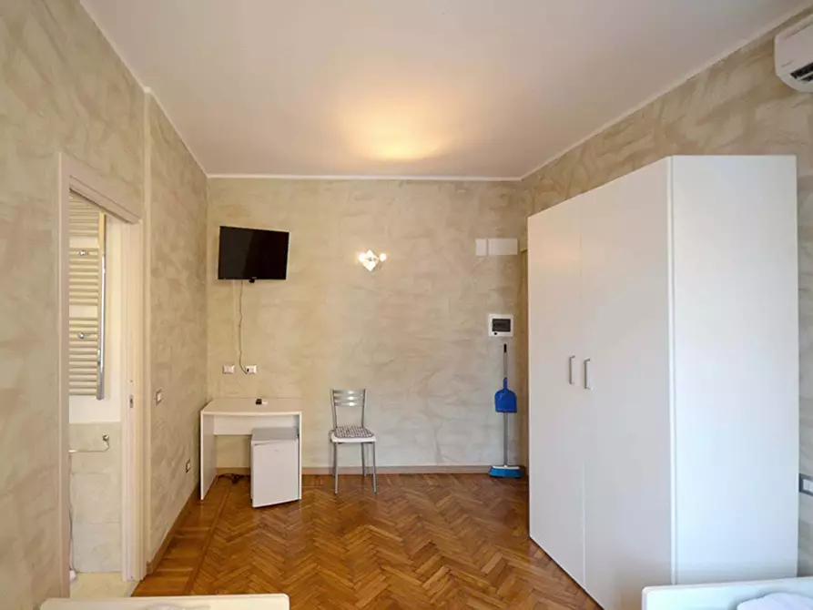 Immagine 4 di Camera in affitto  in Via Bordighera34 a Milano