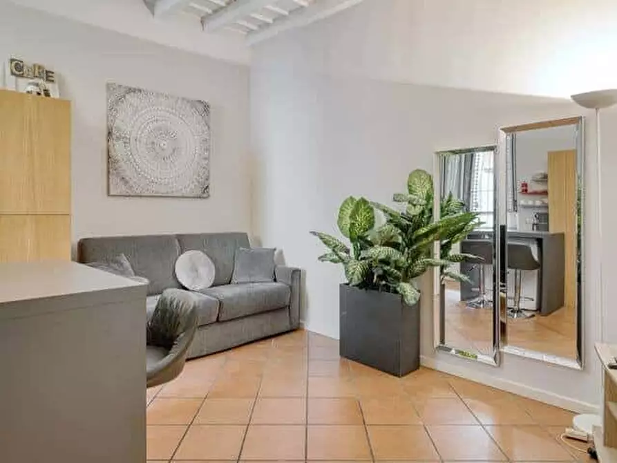 Immagine 1 di Appartamento in affitto  in Via Luigi Canonica25 a Milano