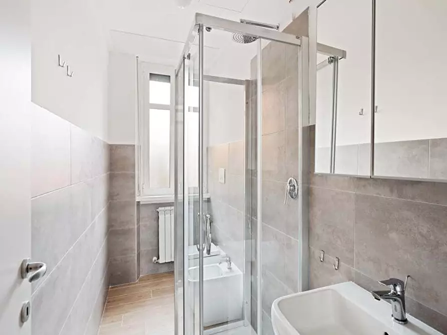 Immagine 6 di Camera in affitto  in Viale Legioni Romane39 a Milano