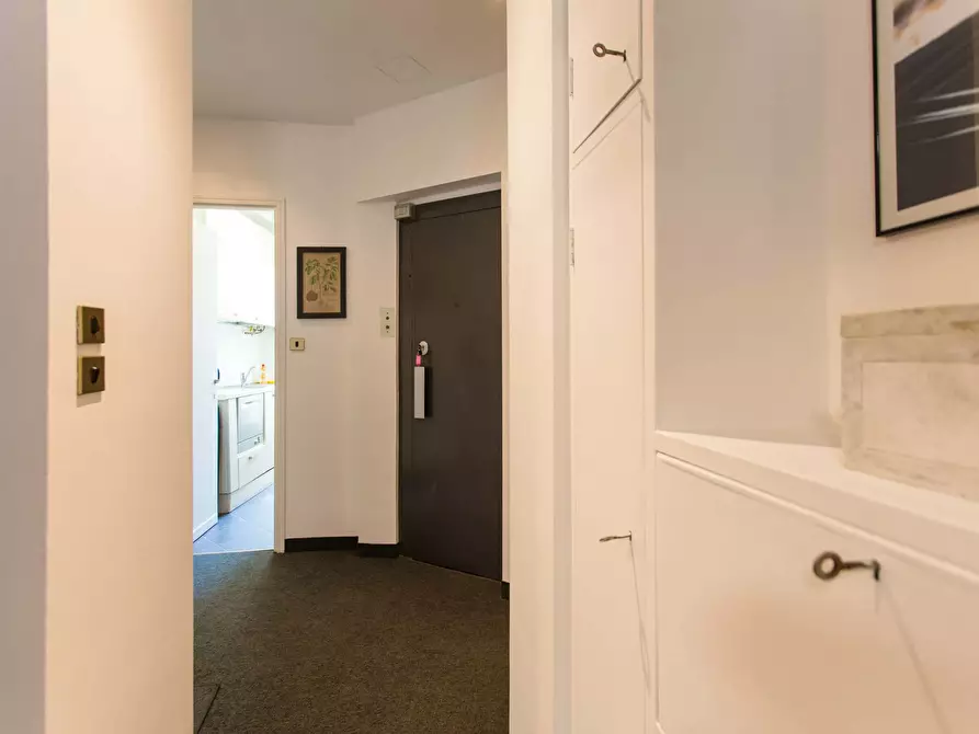 Immagine 4 di Appartamento in affitto  in Via Durini a Milano