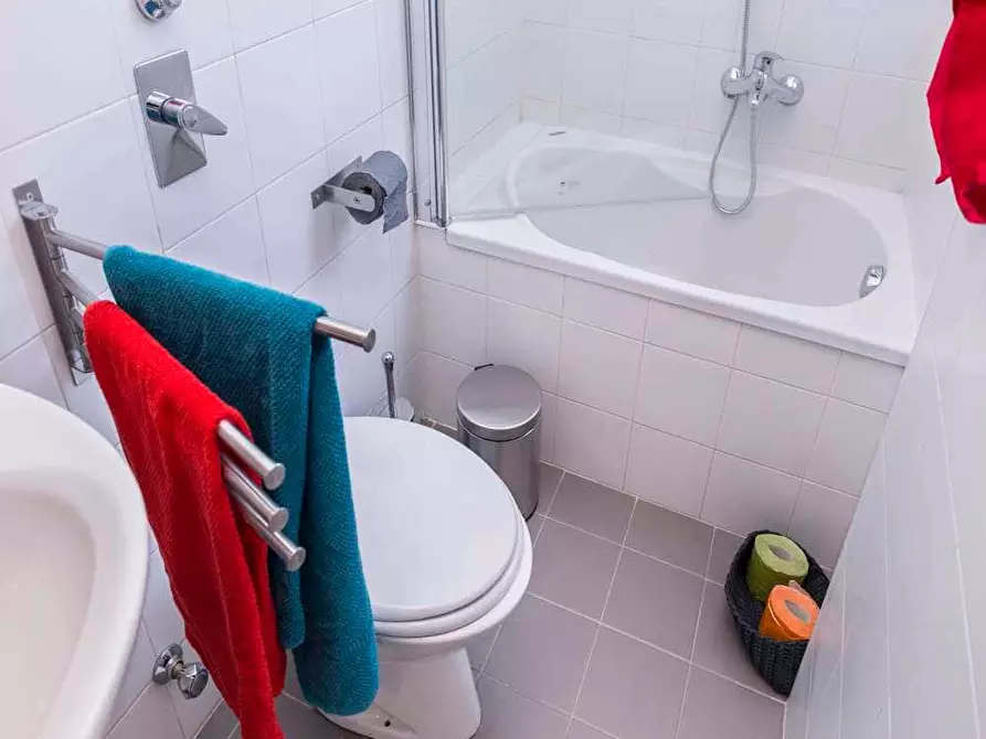 Immagine 13 di Camera in affitto  in Via Giuseppe Frua16 a Milano