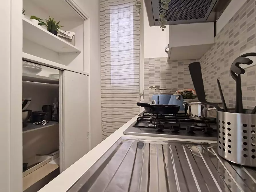 Immagine 14 di Camera in affitto  in Via in Selci54 a Roma