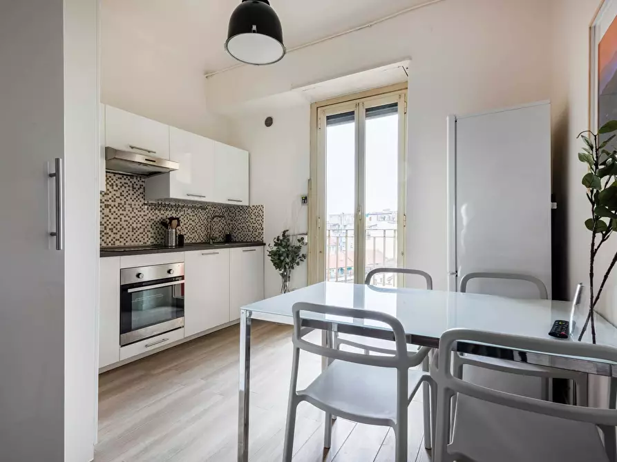 Immagine 10 di Camera in affitto  in Via Giovanni Pacini93 a Milano