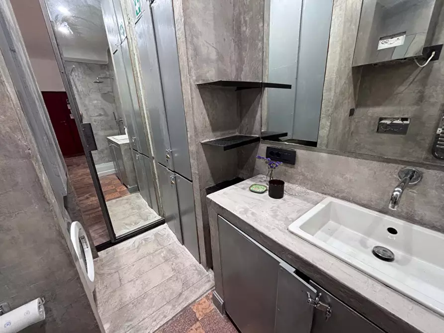 Immagine 32 di Appartamento in affitto  in Via Dacia30 a Roma