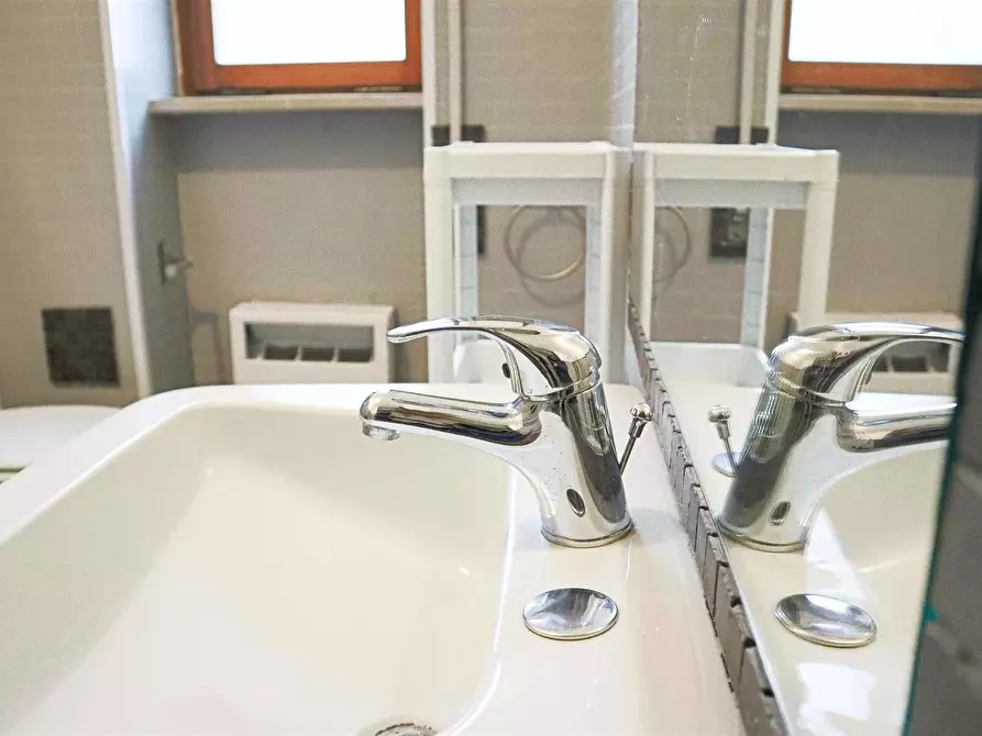 Immagine 13 di Camera in affitto  in Via Tigellio24 a Cagliari