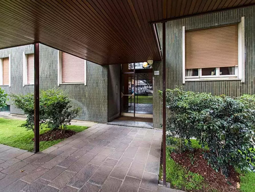 Immagine 28 di Camera in affitto  in Via Raffaello Bertieri1 a Milano