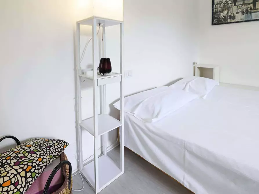 Immagine 31 di Appartamento in affitto  in Via Nino Oxilia13 a Milano