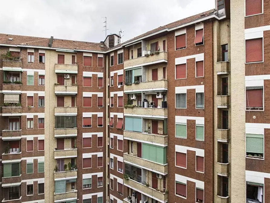 Immagine 2 di Camera in affitto  in Via Salvatore Barzilai6 a Milano