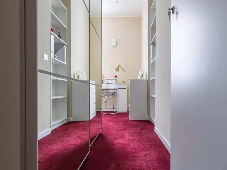 Immagine 4 di Camera in affitto  in Viale Nazario Sauro4 a Milano