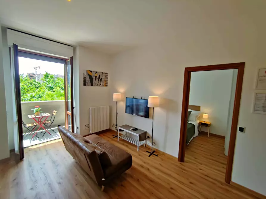 Immagine 3 di Appartamento in affitto  in Viale Corsica55 a Milano